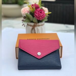 💯 Authentic LV Epi Victorine Trifold Portefeuille BiColor wallet with box 🥰